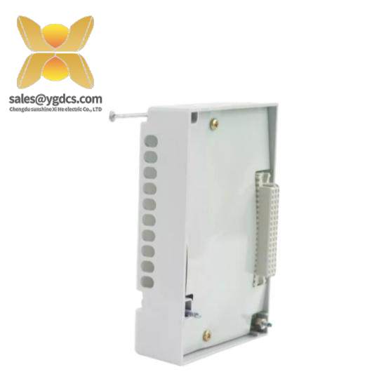 2711p-rn3_panelview_plus_400-600_dh-485_communication_module_2.jpg GE 2711P-RN3 PanelView Plus 400-600 DH-485 Communication Module