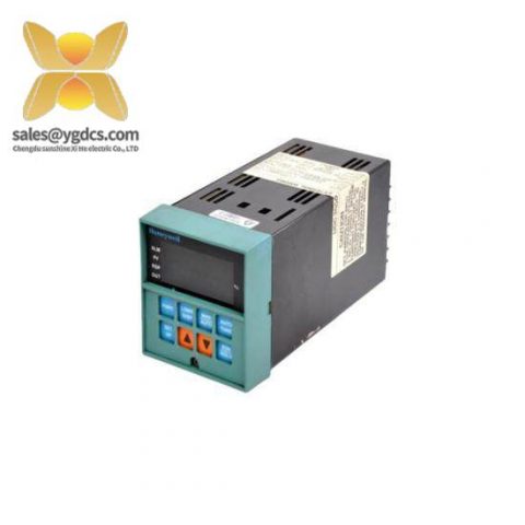 Honeywell DC3002-0-000-1-UL-0111 Temperature Controller - Precise Industrial Temperature Management